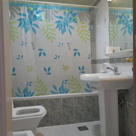 Private Room With Shared Bathroom - No Parking Space Abu Dhabi Exterior photo