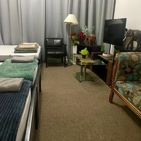 Private Room With Shared Bathroom - No Parking Space Abu Dhabi Exterior photo