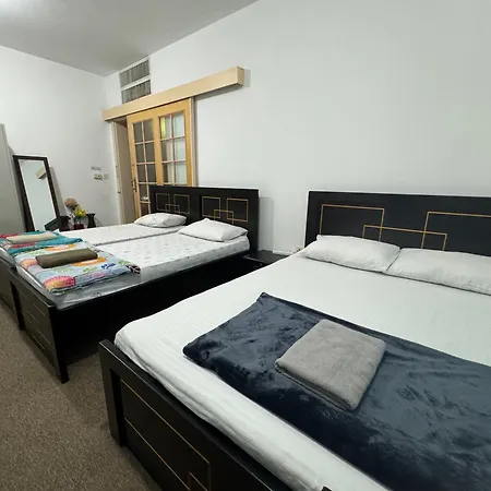 Private Room With Shared Bathroom - No Parking Space Abu Dhabi Exterior photo