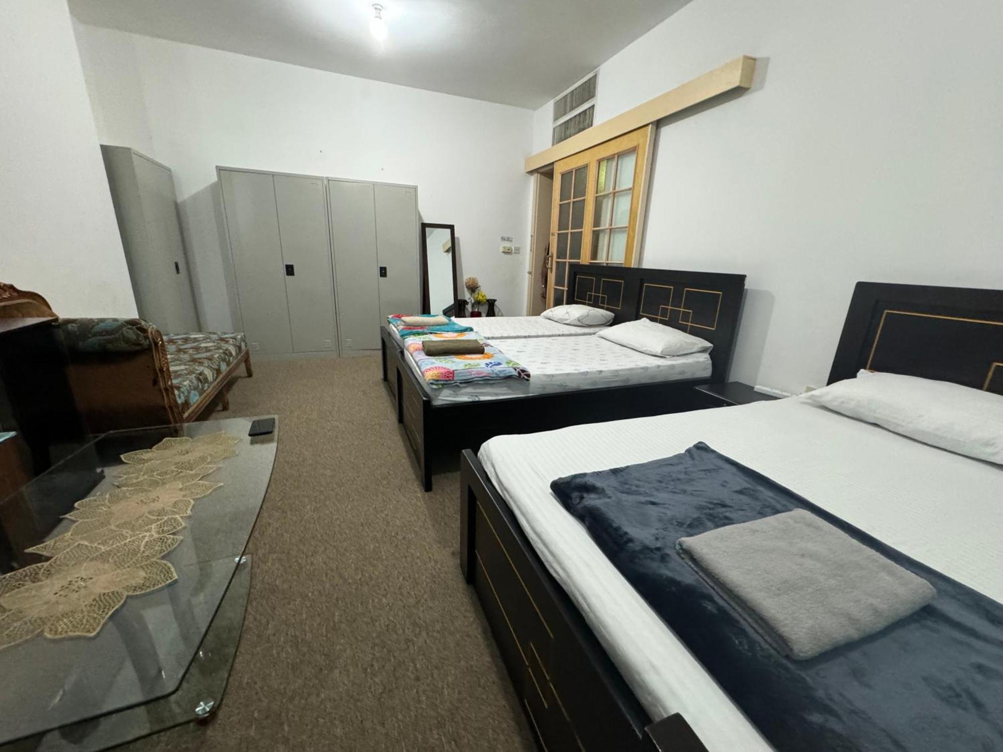 Private With Shared Bathroom - No Parking Space *