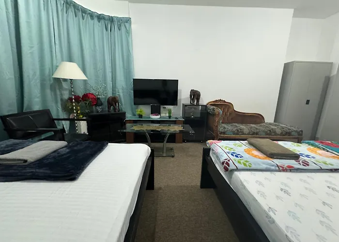 Private Room With Shared Bathroom - No Parking Space